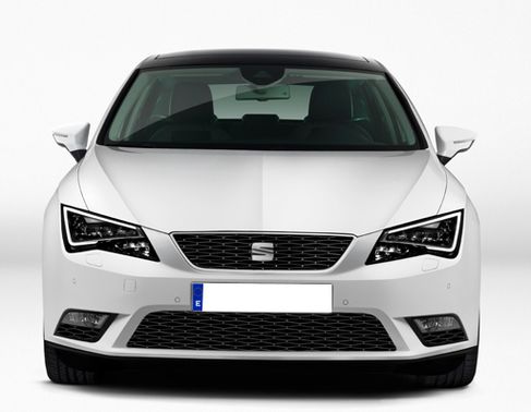Full Front View of LEON 5DR