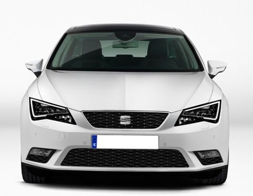 Full Front View of LEON 5DR