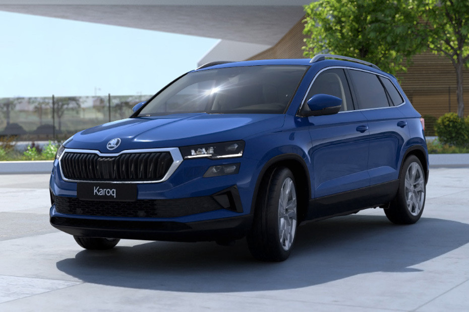 Karoq Front angle low view