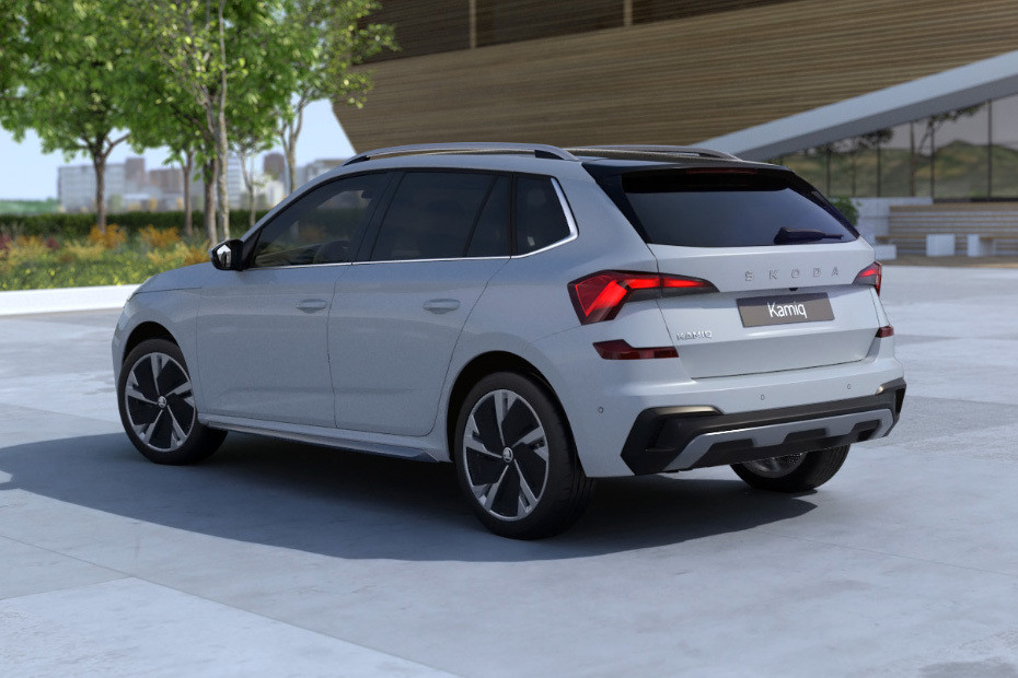 Rear Cross Side View of Skoda Kamiq