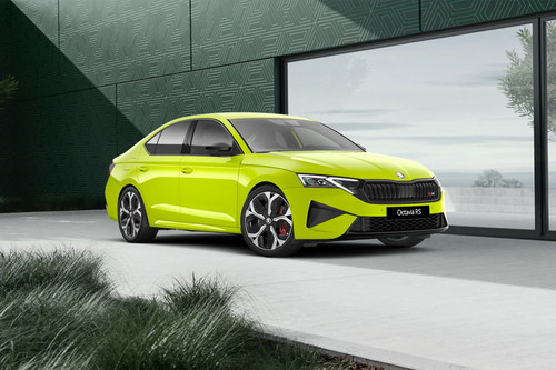 Skoda Octavia RS Front Medium View