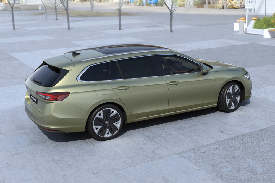 Superb Wagon Rear Medium Side View