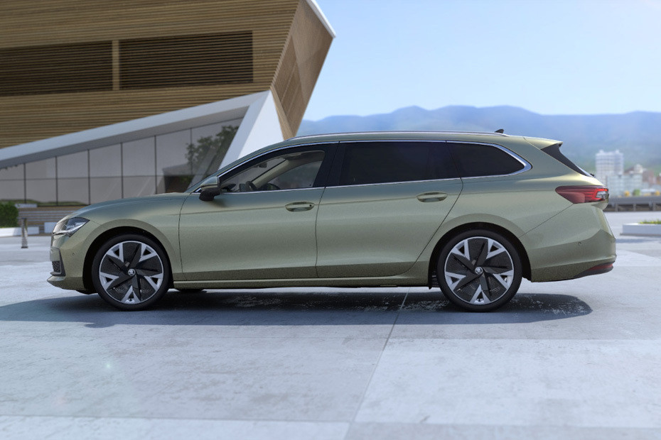 Superb Wagon Side view