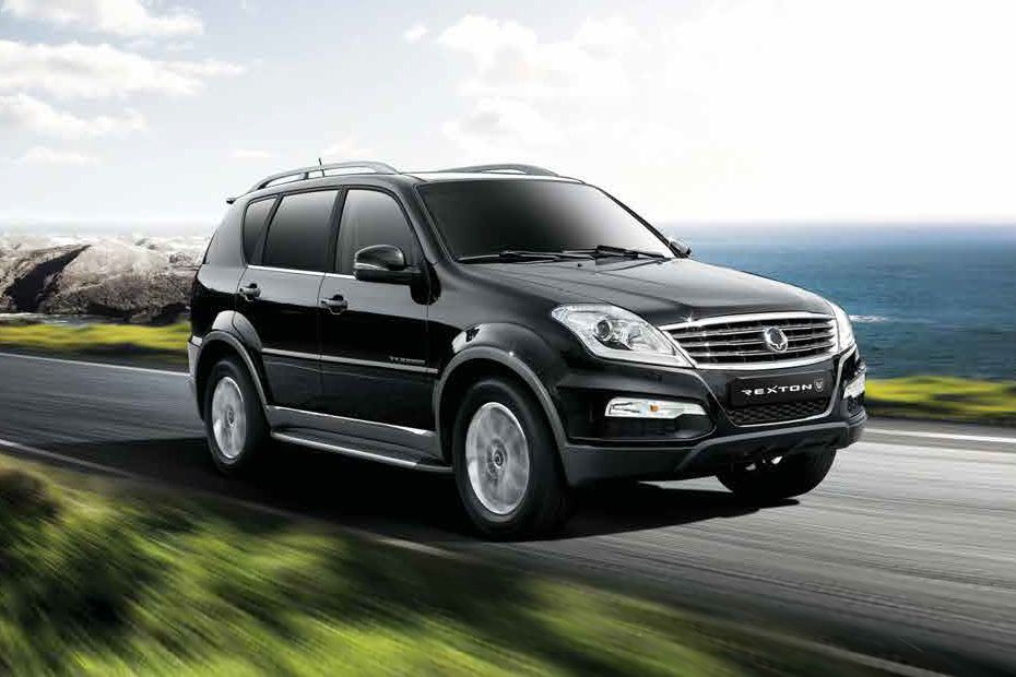 Ssangyong Rexton W Front Medium View