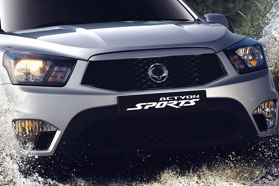 Actyon Sport Grille View