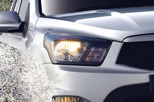 Actyon Sport Headlight
