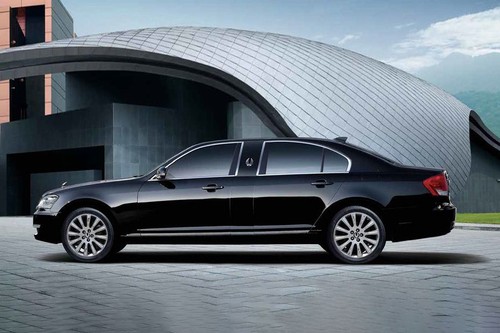 Rear Cross View of Ssangyong Chairman W