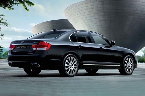 Chairman W Rear Medium Side View