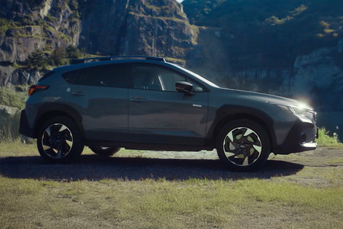 Crosstrek Medium Angle Front View