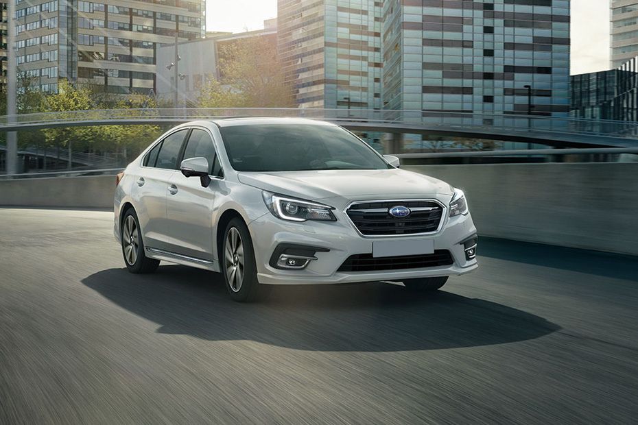 Subaru Legacy Front Cross Side View