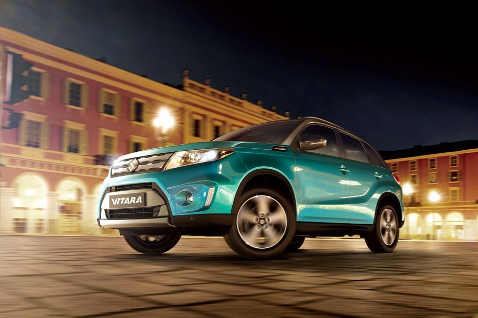 Vitara (2022) Front angle low view