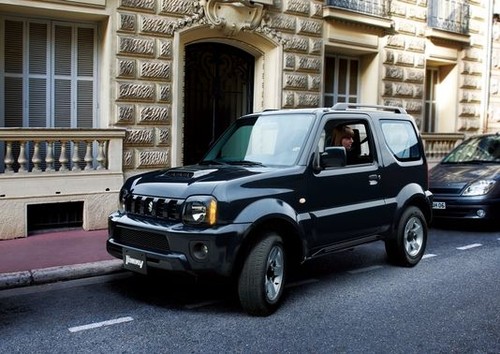 Suzuki Jimmy (2019) Side Medium View