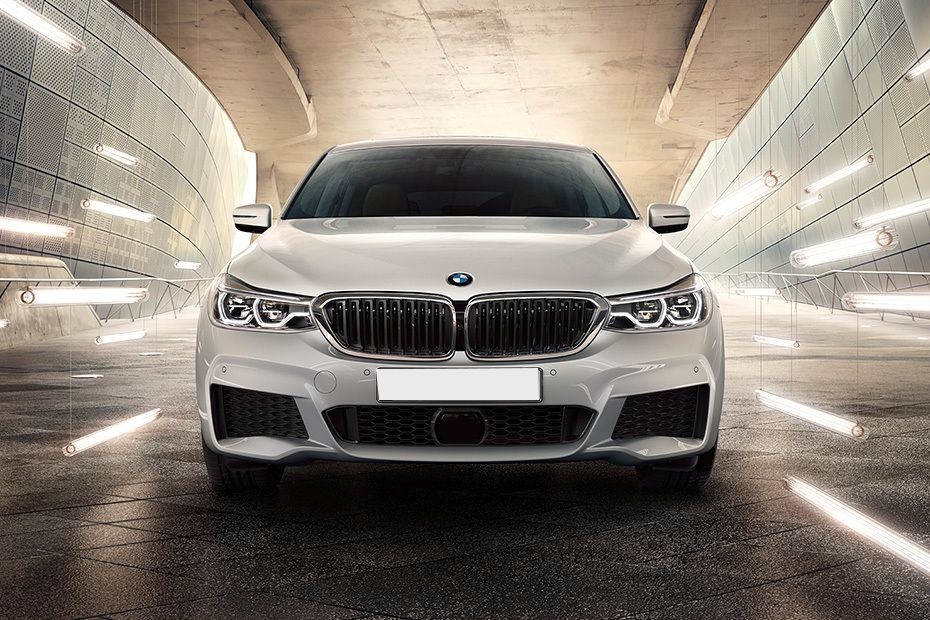 Full Front View of 6 Series Gran Turismo