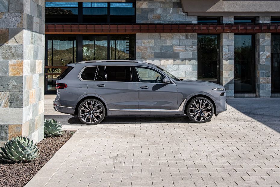 X7 Medium Angle Front View