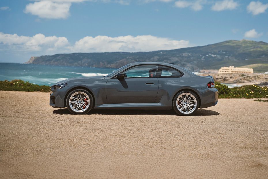 M2 Side view