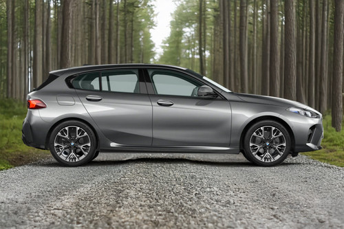 1 Series Medium Angle Front View