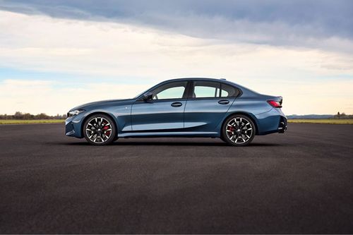 3 Series Side view