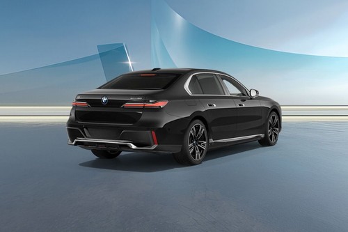 7 Series Rear angle view