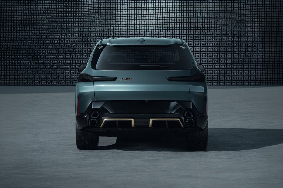 Full Rear View of BMW XM
