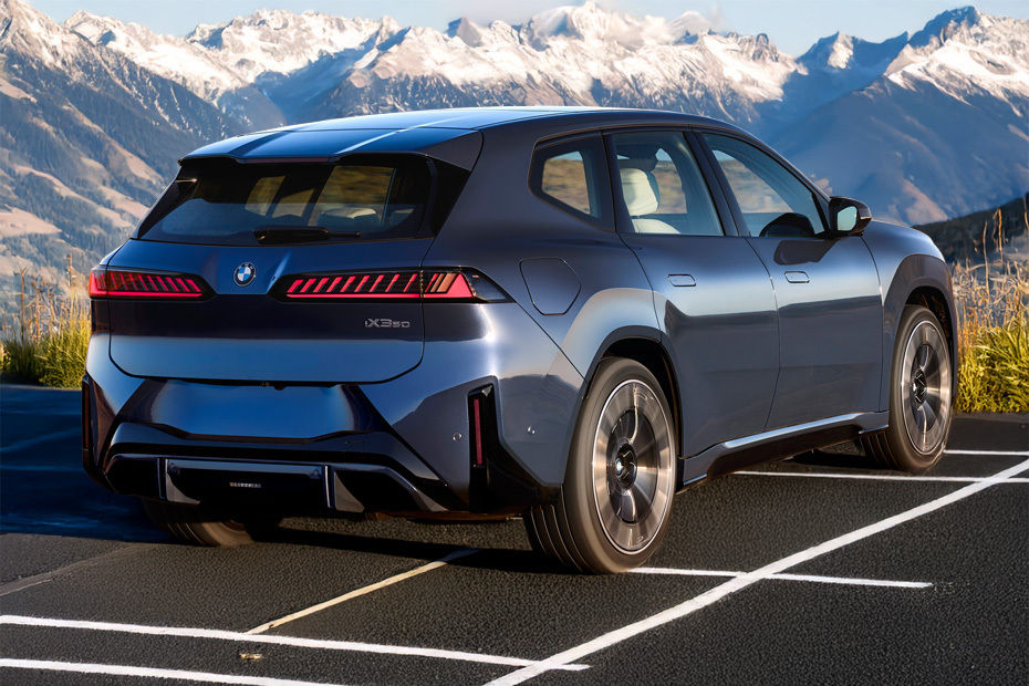 IX3 Rear angle view