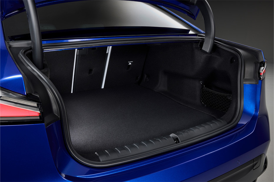 Trunk Open Closer View of i3