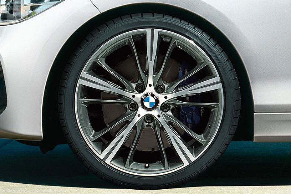 1 Series 5 Door Wheel