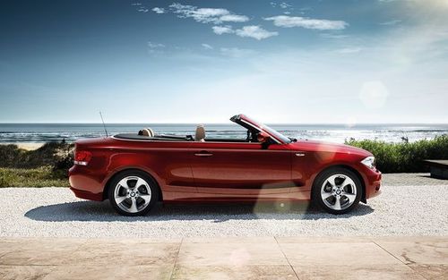 1 Series Convertible Side view