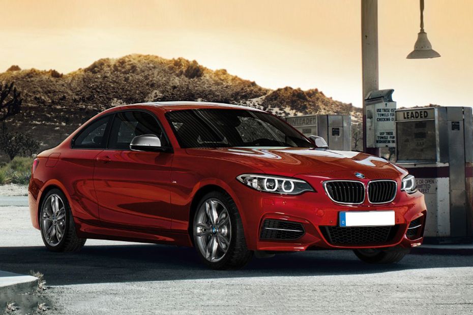 BMW 2 Series Coupe (2022-2023) Front Cross Side View