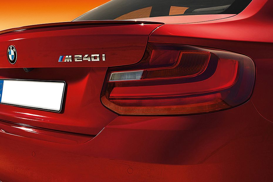 2 Series Coupe (2022-2023) Tail light