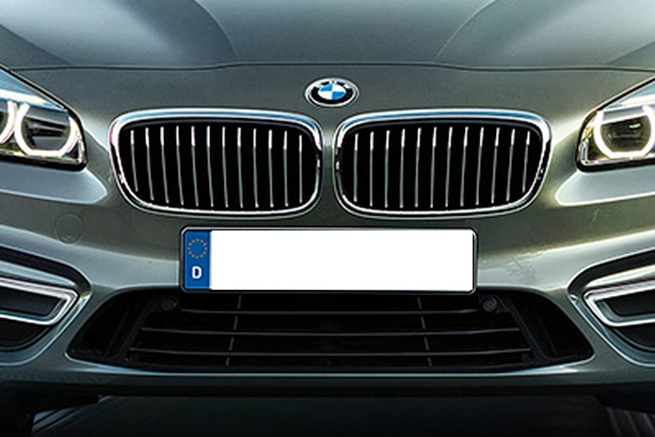 2 Series Active Tourer Grille View