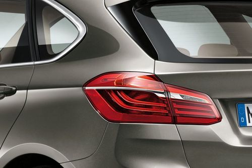 2 Series Active Tourer Tail light