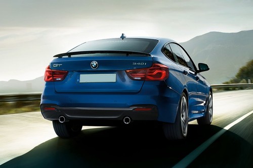 Rear Medium View of BMW 3 Series Gran Turismo