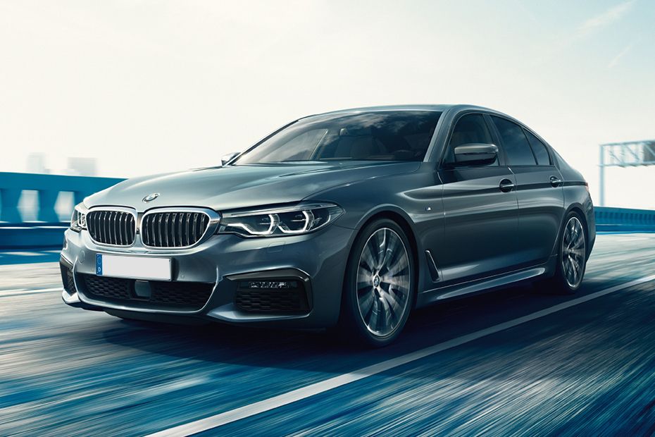 5 Series Sedan Front angle low view