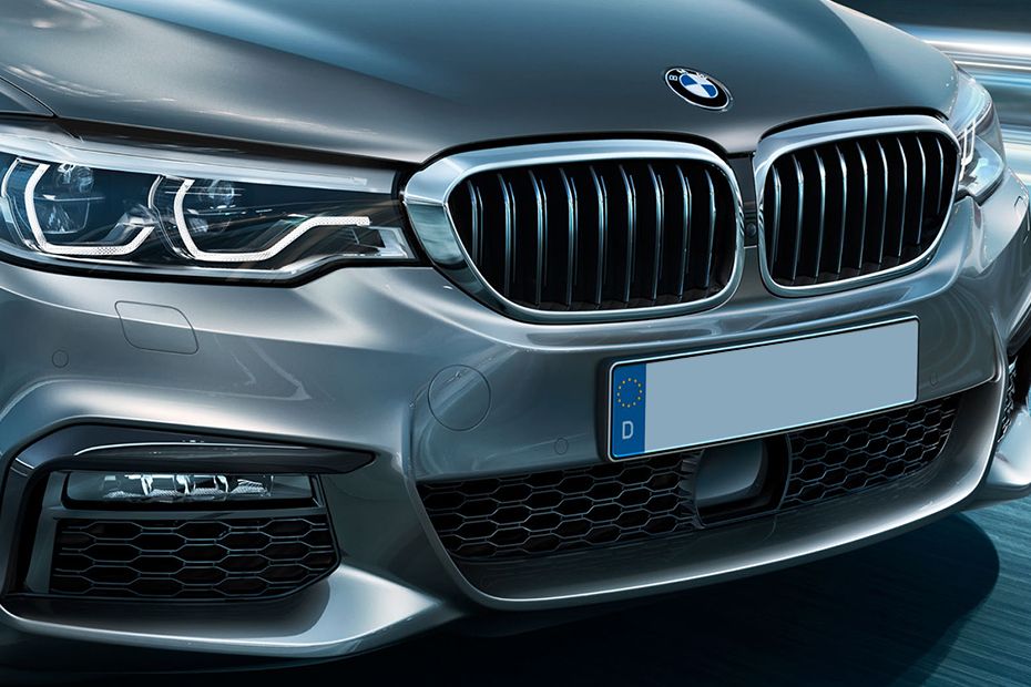 5 Series Sedan Grille View