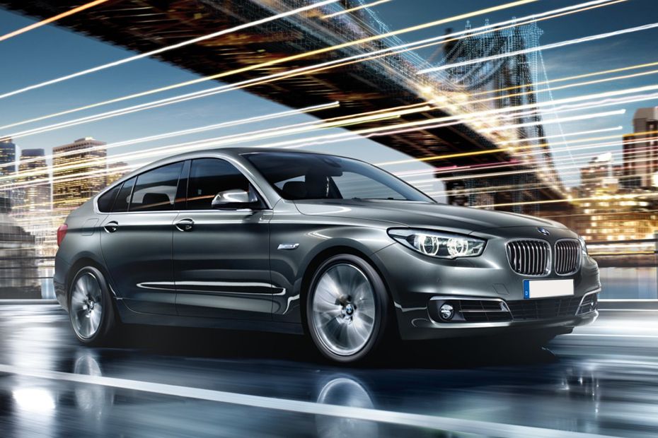 5 Series Gran Turismo Medium Angle Front View