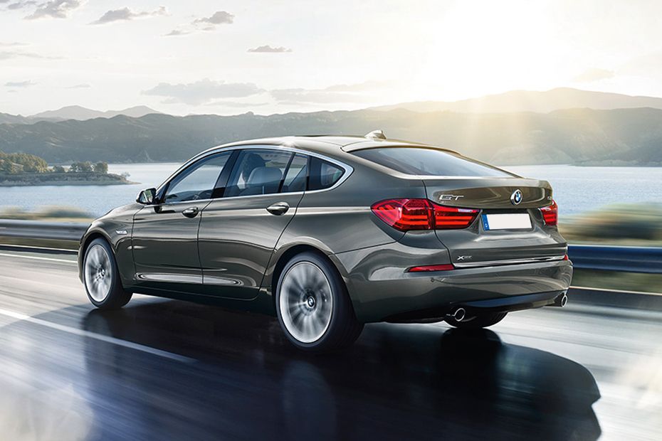 Rear Cross Side View of BMW 5 Series Gran Turismo