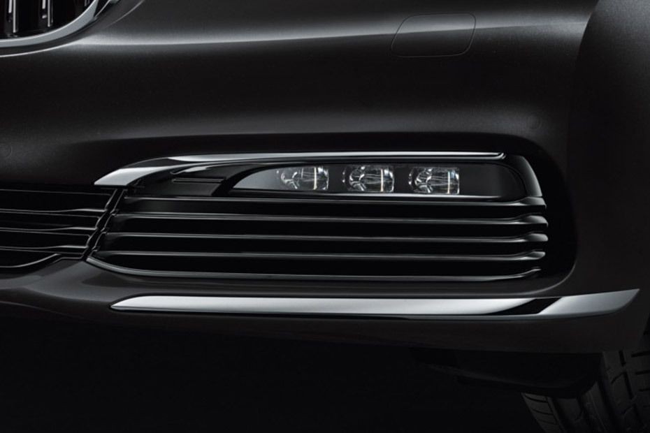 7 Series Sedan Front Fog Lamp