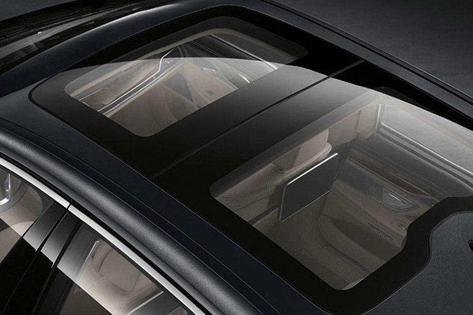 Top View of 7 Series Sedan