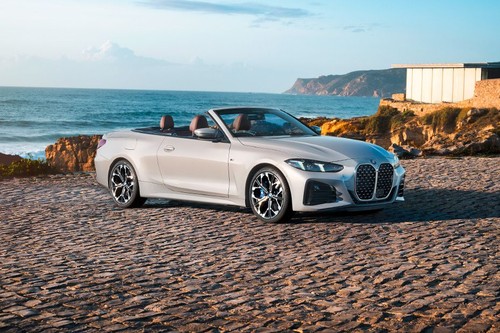 BMW 4 Series Convertible Front Medium View