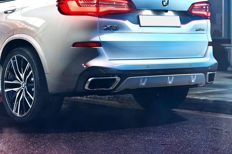 Exhaust Pipe of BMW X5 (2022-2023)