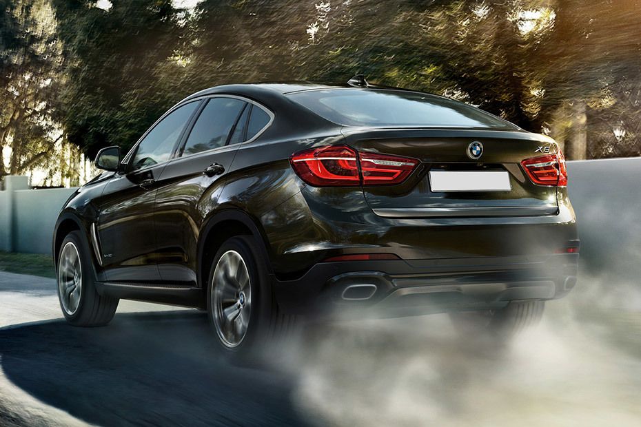 Rear Cross Side View of BMW X6