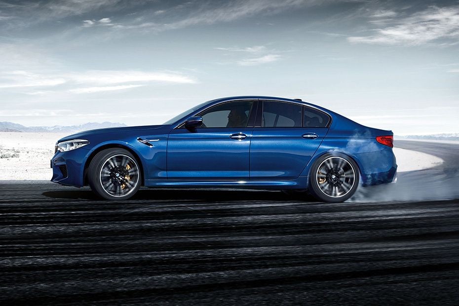 M5 Sedan Side view