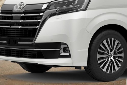 Granvia Front Fog Lamp