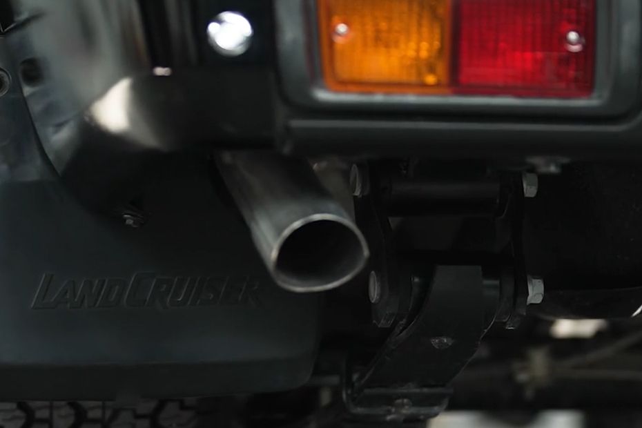 Exhaust Pipe of Toyota Land Cruiser Pick Up