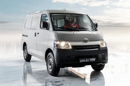 Toyota Liteace Front Medium View
