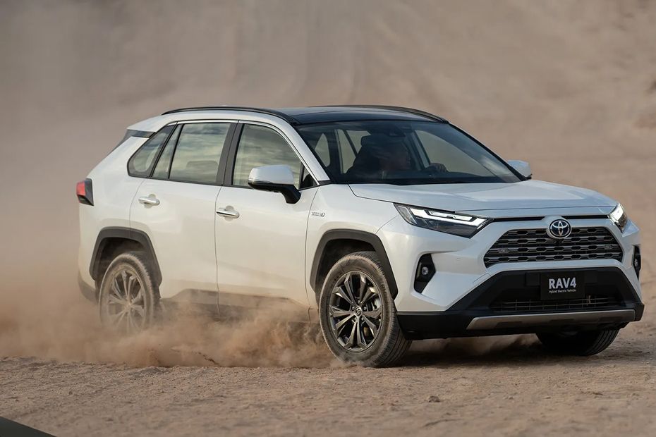 Toyota RAV 4 HEV 2024-2025 Front Cross Side View