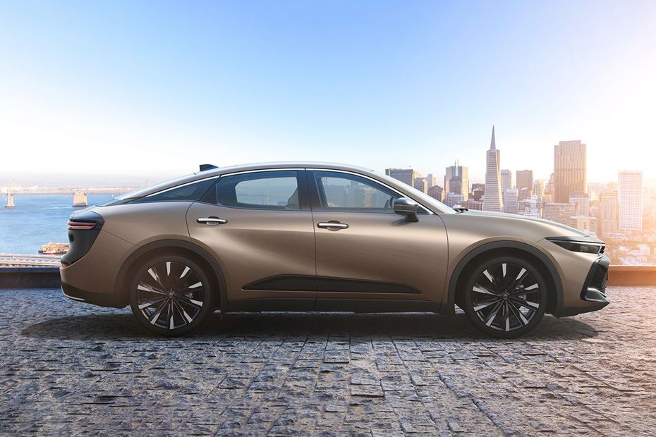 Crown Hybrid Medium Angle Front View