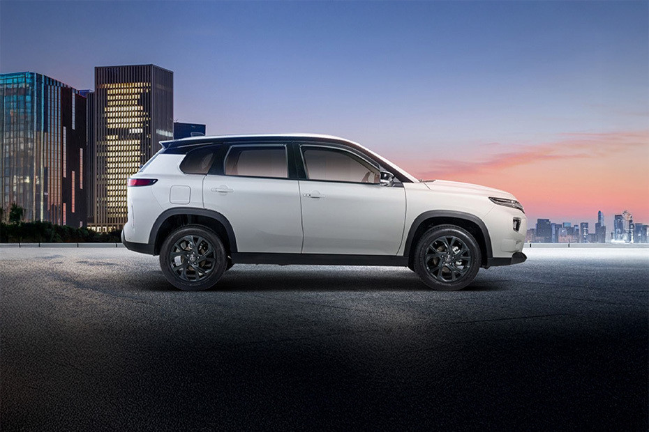 Urban Cruiser Medium Angle Front View