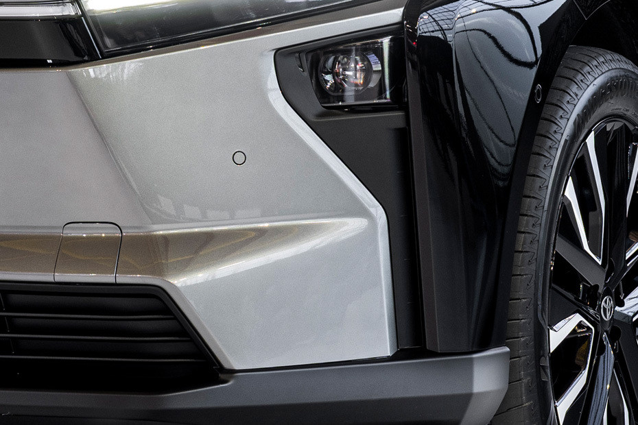 bZ4X Front Fog Lamp
