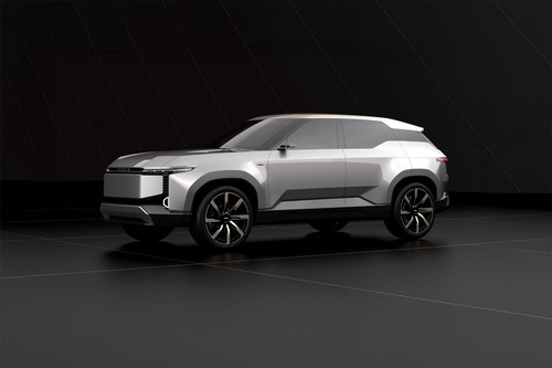 Land Cruiser SE Side view